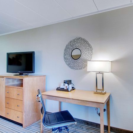 Best Western Plus Waltham Boston Екстер'єр фото