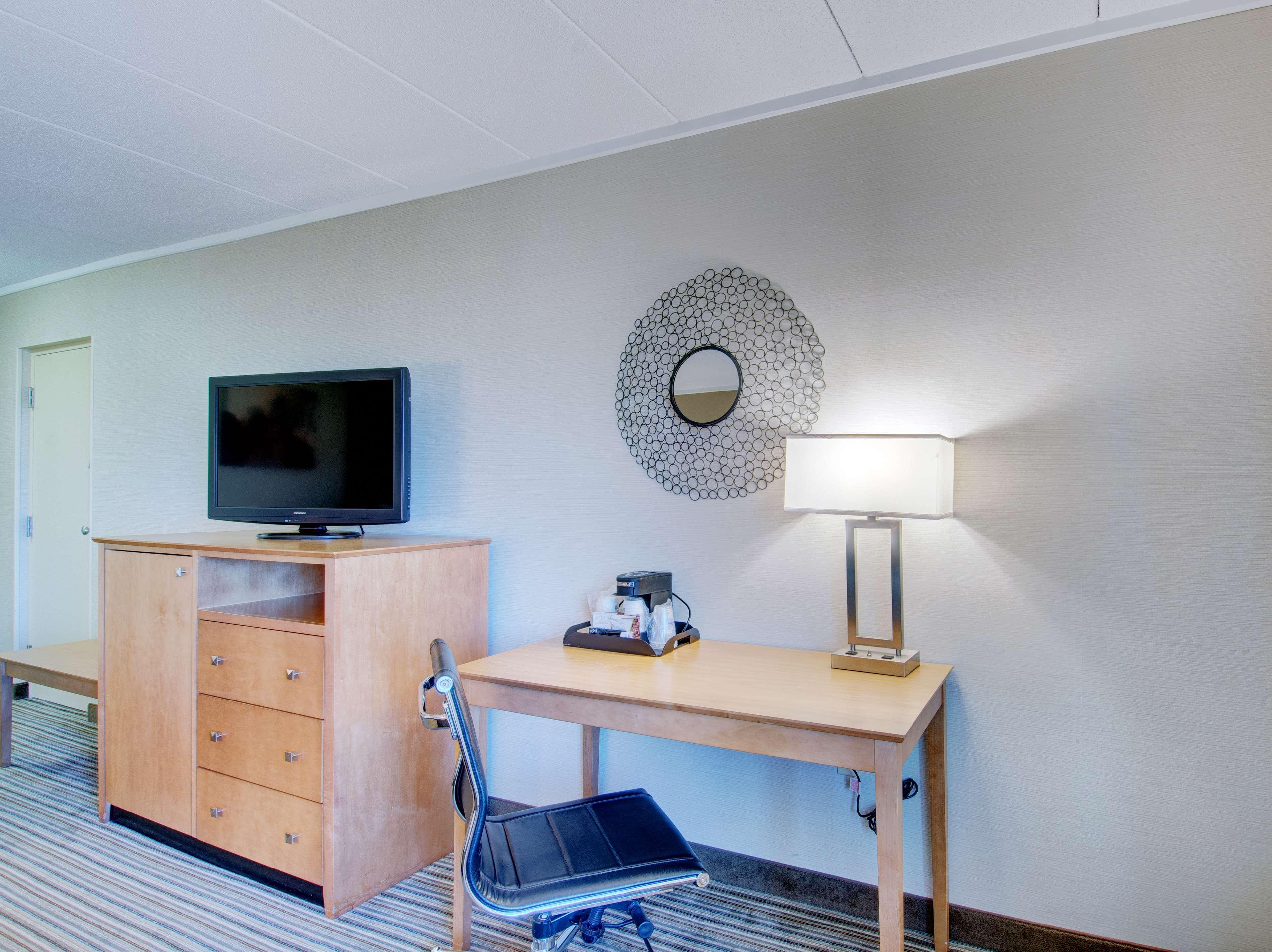 Best Western Plus Waltham Boston Екстер'єр фото