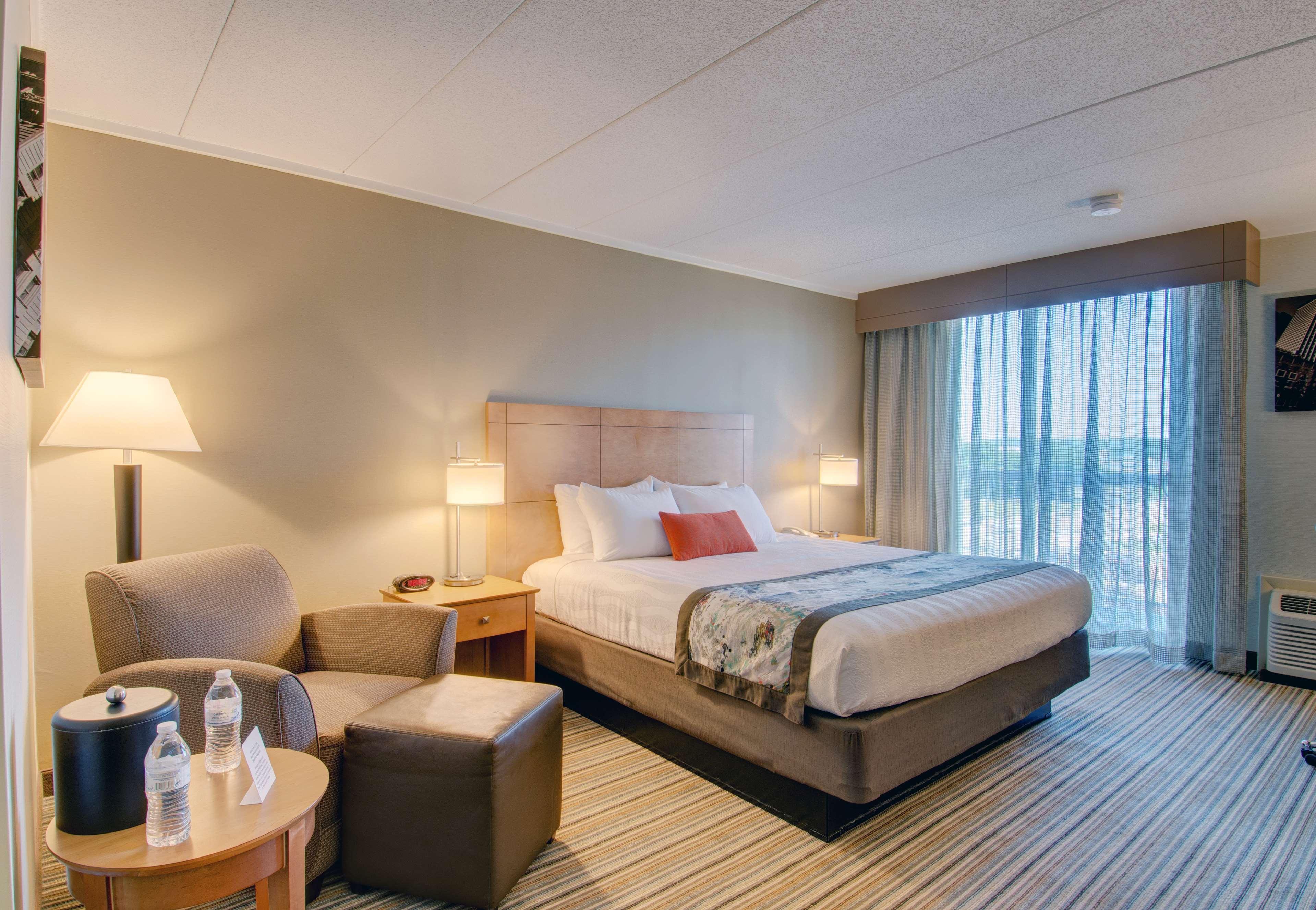 Best Western Plus Waltham Boston Екстер'єр фото