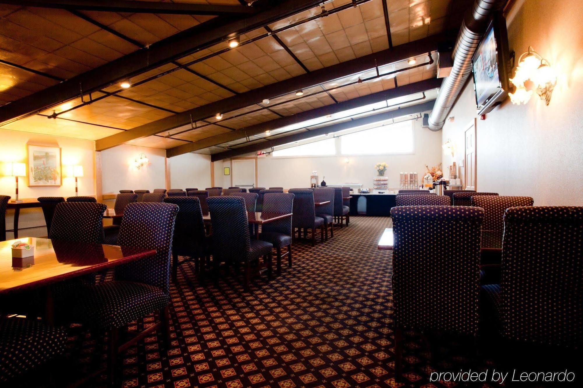 Best Western Plus Waltham Boston Ресторан фото