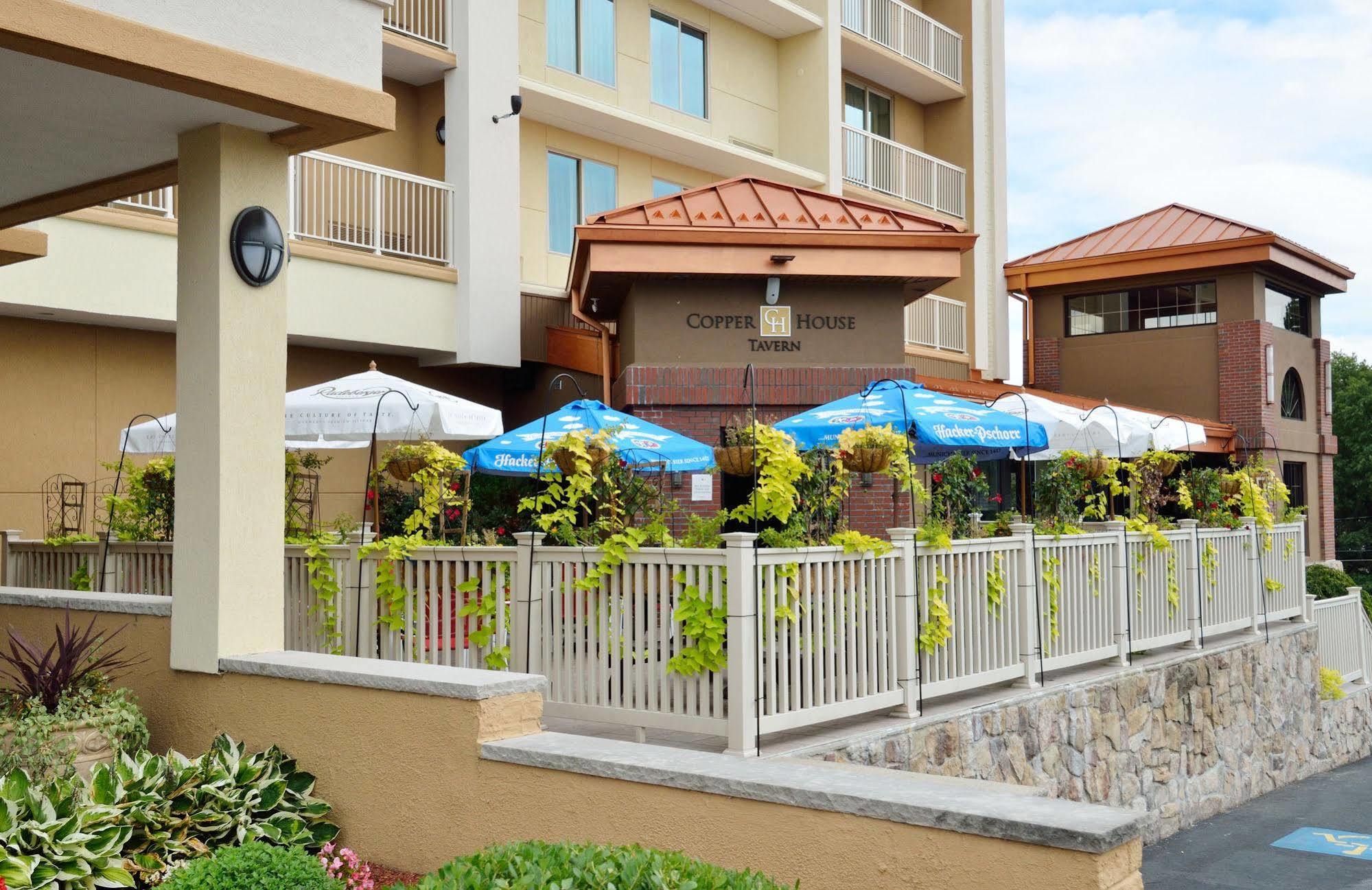 Best Western Plus Waltham Boston Екстер'єр фото